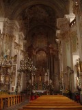 Wnętrze - Kościół pw. Podniesienia Kżyża Świętego.
